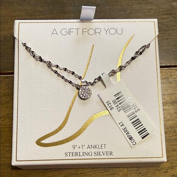 The Unbranded Brand Jewelry - Sterling Silver Anklet with Crystal Pendant